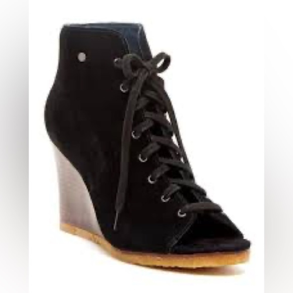 UGG “Elyse” Wedge Booties